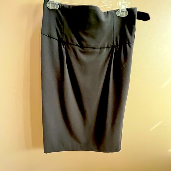 Kenar Dresses & Skirts - Kenar black skirt- size 6- used - good condition
